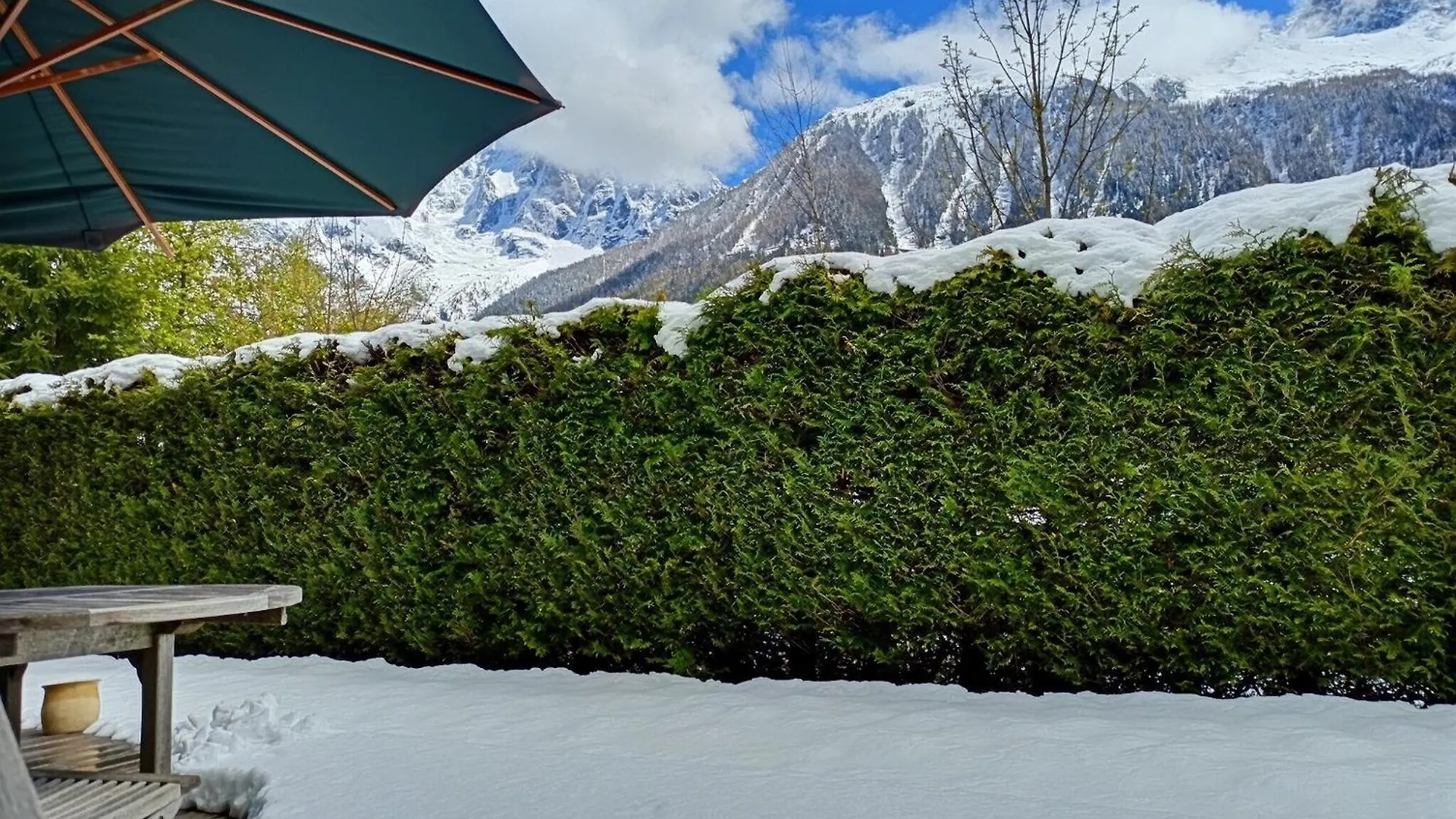 Chalet Spacieux A Chamonix Pour 9 - Vue Panoramique Mont-Blanc, Jacuzzi, Jardin & Parking Frankrig